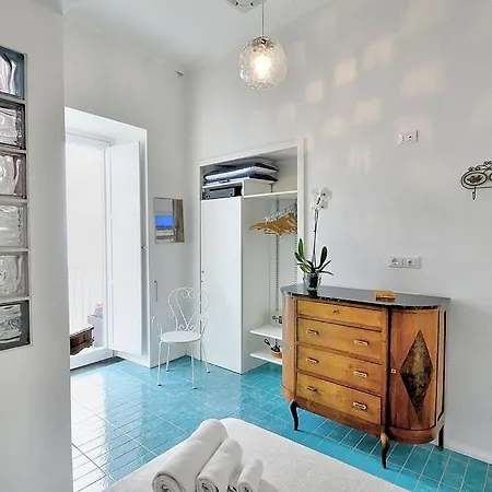 Castiglione Sleeps 4 With Air Con Appartement Atrani
